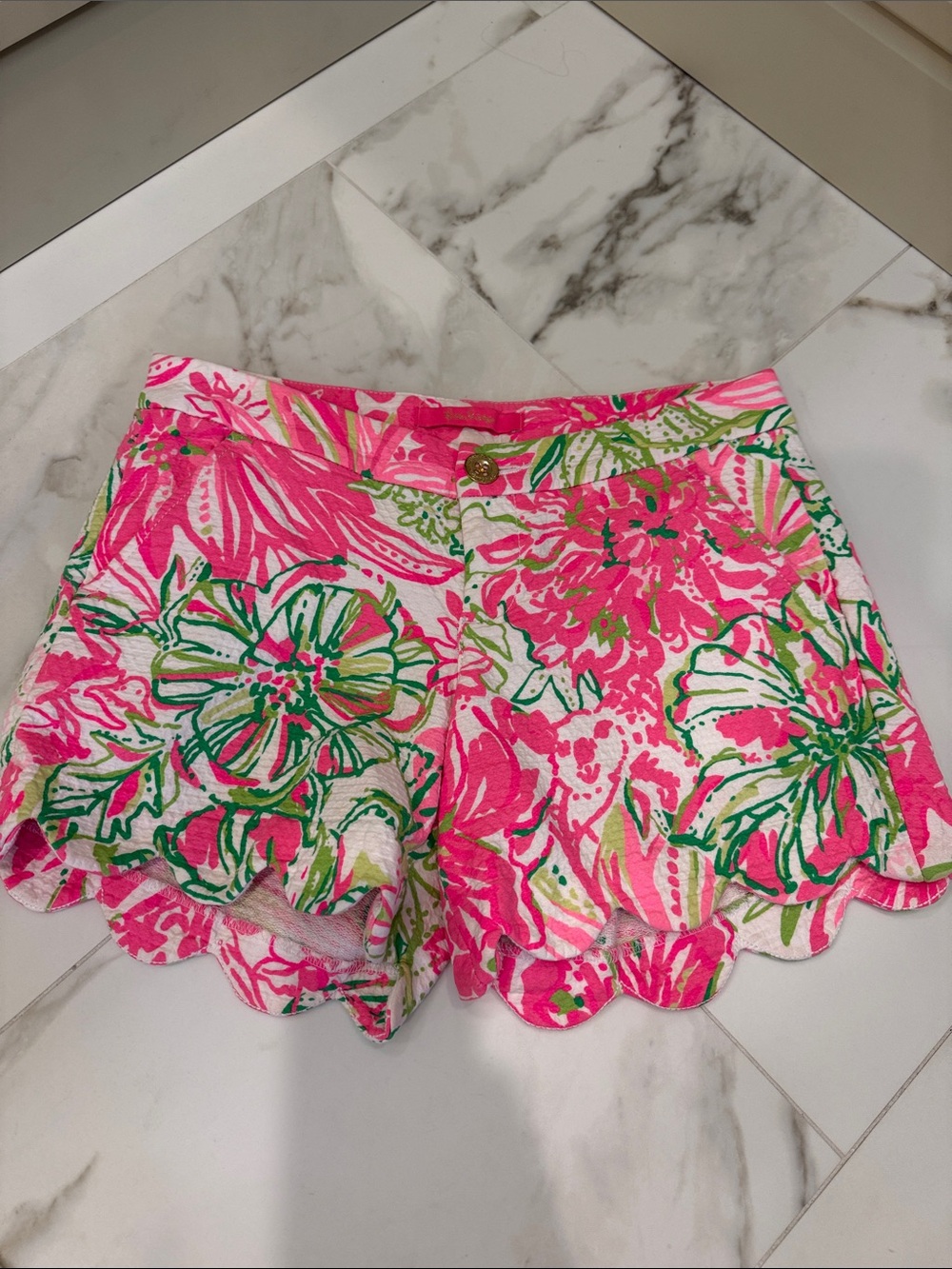 Lilly Pulitzer Hot Pink & Green Floral Scallop Hem Shorts